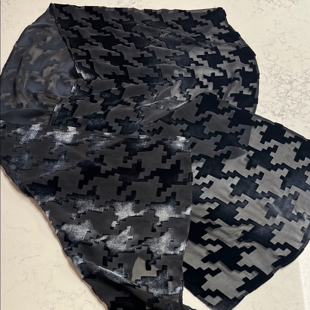 Kevin O'Brien Studio Black and Gray hand made USA Scarf Silk/Velvet